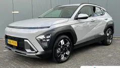 Grijs Gebruikt 2025 Hyundai Kona Comfort SUV | € 31.895 (Eerlijke prijs)