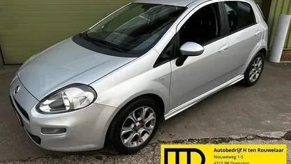 Grijs (metallic) Occasion 2013 Fiat Punto Evo Pop Hatchback | € 4.995 (Eerlijke prijs)