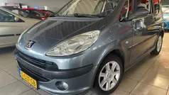 Grijs Gebruikt 2006 Peugeot 1007 Hatchback | € 2.499 (Eerlijke prijs)