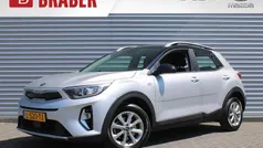 Grijs Gebruikt 2021 Kia Stonic SUV | € 16.495 (Eerlijke prijs)