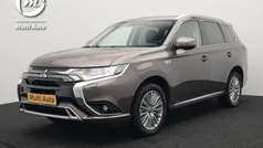 Gebruikt 2020 Mitsubishi Outlander Intense SUV | € 26.430 (Eerlijke prijs)