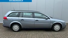 Grijs Gebruikt 2004 Opel Vectra Essentia Stationwagen | € 1.395 (Eerlijke prijs)
