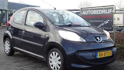 Occasion Peugeot 107 68 PK (50 kW) 2006 Zwart Hatchback