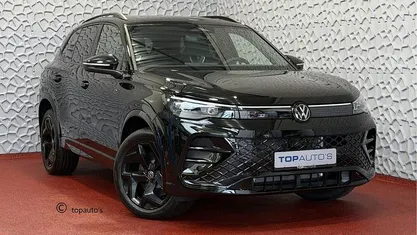 Zwart (metallic) Nieuw 2025 VW Tiguan Style SUV | € 54.888 (Goede deal)
