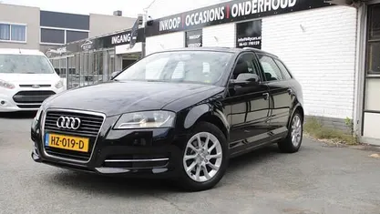 Occasion 2011 Audi A3 Sportback Attraction Hatchback | € 5.750 (Eerlijke prijs)