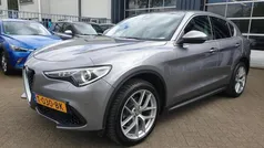 Grijs Gebruikt 2017 Alfa Romeo Stelvio Super SUV | € 29.950 (Eerlijke prijs)