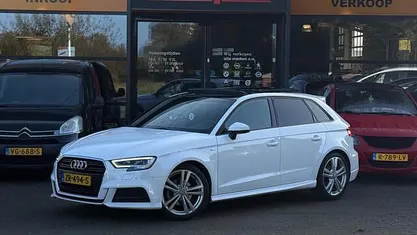 Occasion 2019 Audi A3 Sportback Sport Hatchback | € 21.995 (Eerlijke prijs)