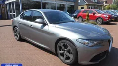 Grijs Gebruikt 2017 Alfa Romeo Giulia Veloce Sedan | € 28.945 (Eerlijke prijs)