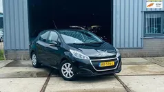 Zwart Gebruikt 2017 Peugeot 208 Active Hatchback | € 8.199 (Eerlijke prijs)