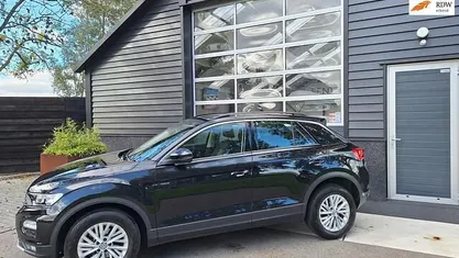 Gebruikt 2020 VW T-Roc Style SUV | € 21.900 (Eerlijke prijs)