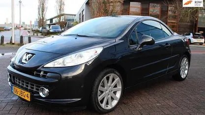 Occasion 2009 Peugeot 207 CC Roland Garros Cabriolet | € 2.499 (Eerlijke prijs)