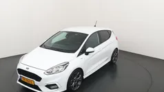 Wit Gebruikt 2018 Ford Fiesta ST-Line Hatchback | € 13.950 (Eerlijke prijs)