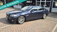 Blauw, metallic lak Gebruikt 2012 BMW 520 Executive Sedan | € 7.999 (Super prijs)