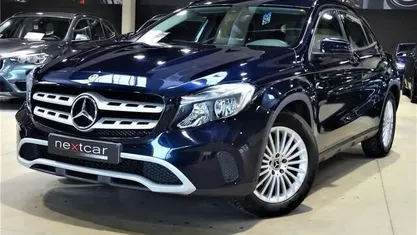 Blauw Gebruikt 2017 Mercedes GLA180 Style SUV | € 18.490 (Eerlijke prijs)