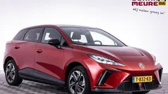 Rood Gebruikt 2023 MG MG4 EV Luxury Hatchback | € 21.390 (Goede deal)