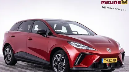 Rood Gebruikt 2023 MG MG4 EV Luxury Hatchback | € 20.900 (Goede deal)