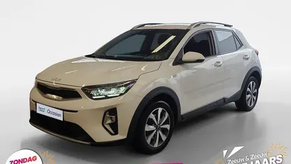 Gebruikt 2023 Kia Stonic SUV | € 21.400 (Eerlijke prijs)