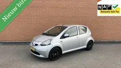 Grijs Gebruikt 2008 Toyota Aygo Hatchback | € 1.995 (Eerlijke prijs)
