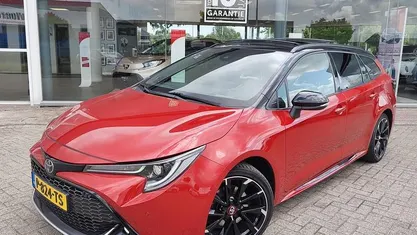 Rood Gebruikt 2022 Toyota Corolla Business Edition Stationwagen | € 25.795 (Eerlijke prijs)