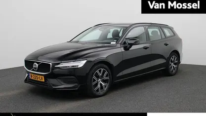 Zwart Gebruikt 2022 Volvo V60 Stationwagen | € 28.400 (Super prijs)