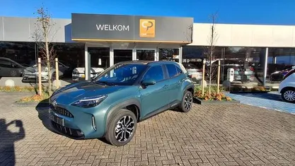 Occasion 2025 Toyota Yaris Cross SUV | € 32.795 (Eerlijke prijs)