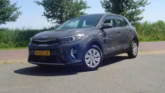 Grijs Gebruikt 2021 Kia Stonic Comfort SUV | € 15.400 (Eerlijke prijs)