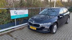 Zwart (metallic) Occasion 2021 Skoda Octavia Business Line Stationwagen | € 17.450 (Eerlijke prijs)