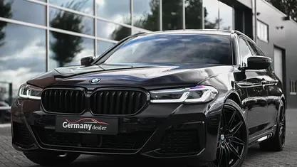 Zwart, metallic lak Gebruikt 2021 BMW 540 M Sport Stationwagen | € 45.749 (Eerlijke prijs)