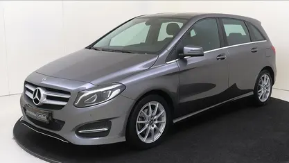 Grijs Gebruikt 2018 Mercedes B180 Ambition MPV | € 17.945 (Eerlijke prijs)