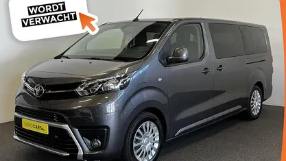 Grijs Gebruikt 2022 Toyota Proace Cool MPV | € 31.290 (Eerlijke prijs)