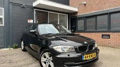 Zwart Gebruikt 2010 BMW 116 Executive Hatchback | € 6.999 (Eerlijke prijs)