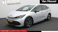 Grijs Gebruikt 2022 Cupra Born Hatchback | € 23.900 (Eerlijke prijs)