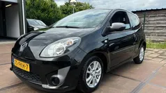 Zwart Gebruikt 2011 Renault Twingo Collection Hatchback | € 3.399 (Eerlijke prijs)