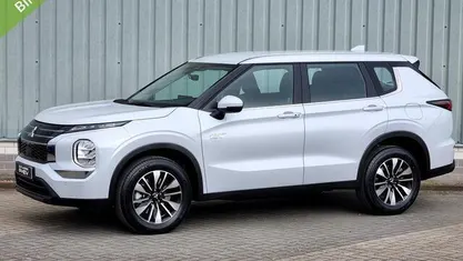 Occasion Mitsubishi Outlander 306 PK (225 kW) 2025 SUV