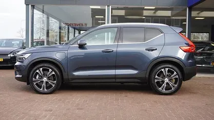 Occasion Volvo XC40 Inscription 179 PK (131 kW) 2022 Blauw (metallic) SUV