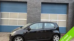 Zwart, metallic lak Gebruikt 2015 VW up! move up! Hatchback | € 6.995 (Eerlijke prijs)