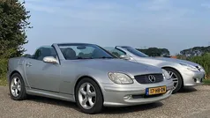 Grijs, metallic lak Gebruikt 2001 Mercedes SLK200 Cabriolet | € 5.900 (Goede deal)