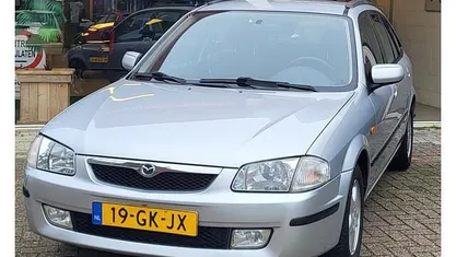 Grijs (metallic) Gebruikt 2001 Mazda 323 Hatchback | € 1.690 (Eerlijke prijs)