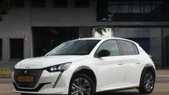Gebruikt 2023 Peugeot e-208 Style Hatchback | € 20.995 (Goede deal)