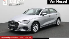 Grijs, metallic lak Gebruikt 2022 Audi A3 Sportback Business Hatchback | € 23.945 (Goede deal)