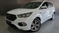 Wit Gebruikt 2018 Ford Kuga ST-Line SUV | € 17.950 (Eerlijke prijs)
