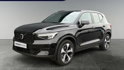Zwart Gebruikt 2025 Volvo XC40 Plus SUV | € 42.950 (Eerlijke prijs)