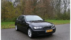Zwart (metallic) Gebruikt 2004 BMW 318 Executive Sedan | € 2.000 (Super prijs)