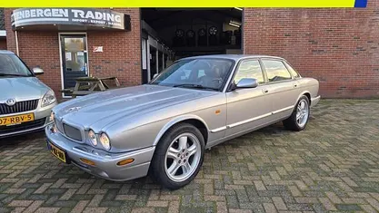 Grijs Gebruikt 2002 Jaguar XJ Executive Sedan | € 5.950 (Eerlijke prijs)
