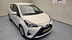 Wit Gebruikt 2020 Toyota Yaris Active Hatchback | € 16.440 (Eerlijke prijs)