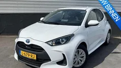 (040) Gebruikt 2021 Toyota Yaris Hybrid Active Hatchback | € 18.900 (Eerlijke prijs)