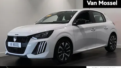 Wit Nieuw 2025 Peugeot 208 Style Hatchback | € 26.740 (Super prijs)