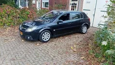 Zwart Gebruikt 2007 Opel Signum Business Hatchback | € 1.749 (Eerlijke prijs)