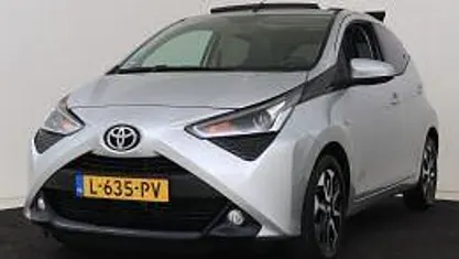 Gebruikt 2021 Toyota Aygo Hatchback | € 11.945 (Eerlijke prijs)