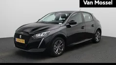 Zwart Gebruikt 2023 Peugeot e-208 Active Hatchback | € 17.940 (Goede deal)